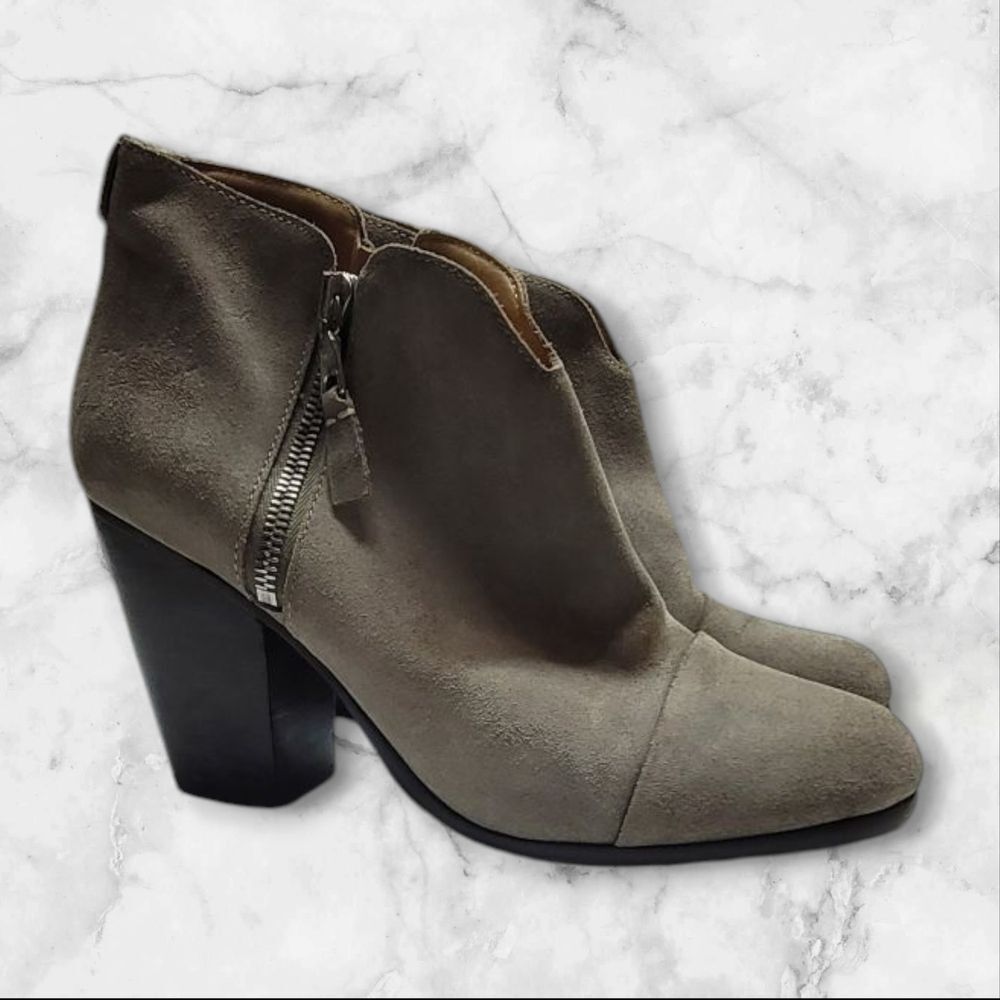 ^ Rag & Bone Size 39 suede Leather upper Double Zipper Tan Round toe Cone heel